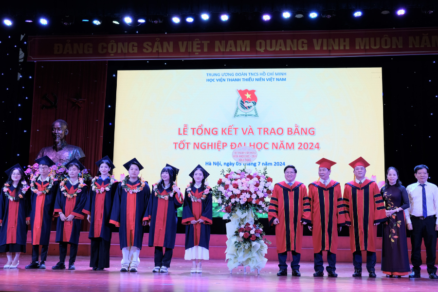 Học viện Thanh thiếu niên Việt Nam trao bằng cử nhân đợt 1/2024 cho 278 sinh viên